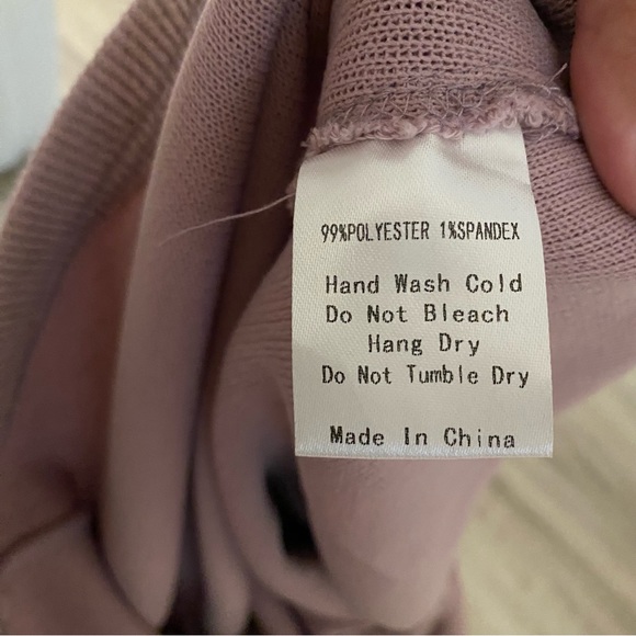 MOD REF purple oversized V Neck sweater - Picture 7 of 8